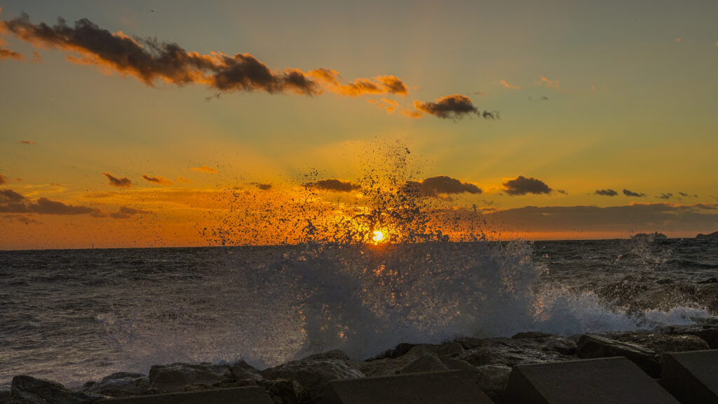Tempete sur la plage du prado Marseille